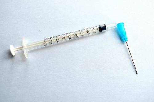 Центр Чумакова может начать производить новую вакцину от полиомиелита